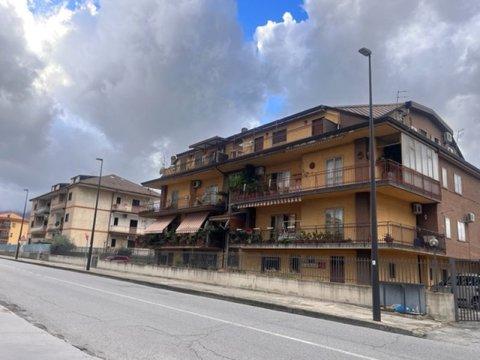 Trilocale in Viale della Concordia s.n.c, Tivolille - Pasquali, Mendicino