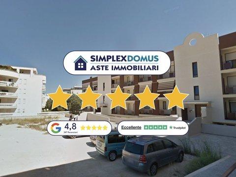Trilocale in Piazza della Libertà, Centro Storico, Trani