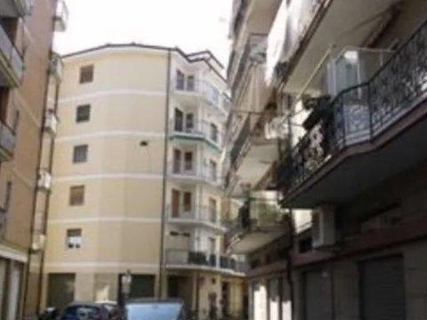 Monolocale in Rione Risorgimento, 134, Centro, Albenga
