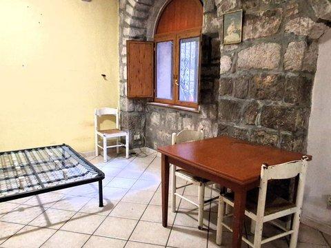 Bilocale in Via dei Pellegrini s.n.c, Centro Storico, Viterbo