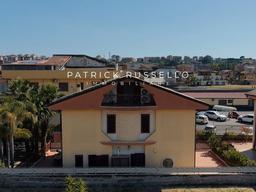 Villa in Via Butera, 207, Albani Roccella - Settefarine, Gela