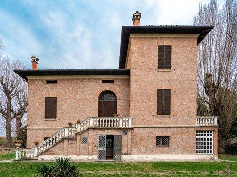 Villetta bifamiliare in Via Pieve, Budrio