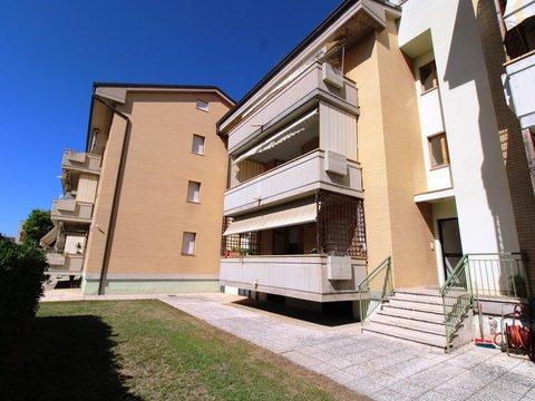 Quadrilocale in Via Ammiraglio Giovan Battista Magnaghi, 9, Fontespina, Civitanova Marche