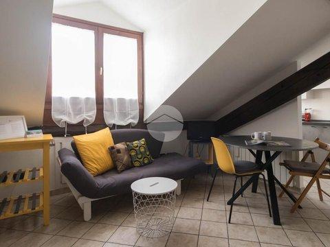 Bilocale in Via Carlo Farini, 40, Isola, Milano