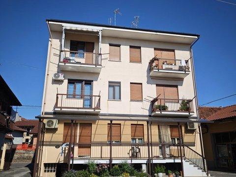 Trilocale in Via Roma, 111, Ciriè