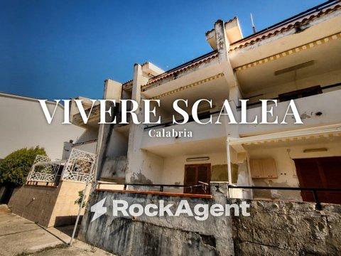 Trilocale in Viale Raffaello s.n.c, Petrosa, Scalea
