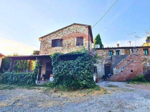 Casa indipendente in Strada Provinciale 4 Volterrana, 76, Camporbiano - Castagno, Gambassi Terme