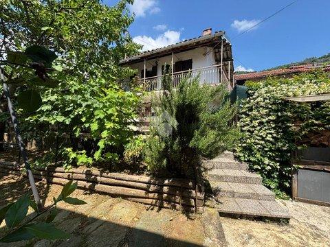Casa indipendente in Frazione Villafranca, 47, Forno Canavese