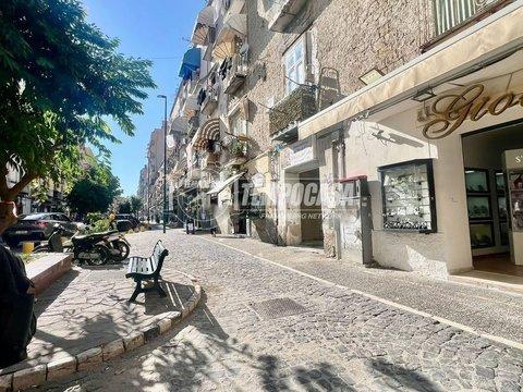 Monolocale in Via Giacomo Leopardi, Fuorigrotta, Napoli