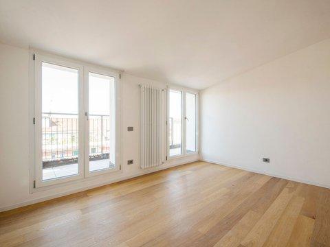 Bilocale in Via Alfonso Capecelatro, 22, Morgantini - Segesta, Milano