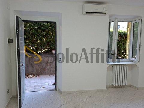 Trilocale in Via 4 Novembre, 61, Centro, Grottaferrata