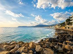 Trilocale in Passeggiata Cadorna, 116, Borgo Coscia - Zona Levante, Alassio