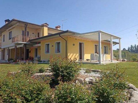 Appartamento in Via Granezza, 24, Breganze