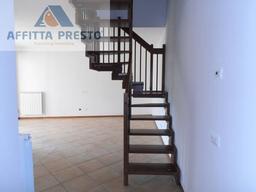 Trilocale in Via F. Turati, 106, Luino