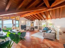 Villa in Via Corrubbio, 7, Torri del Benaco