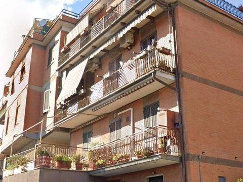 Quadrilocale in Via Giuseppe Prinotti, 24, Labaro - Prima Porta, Roma