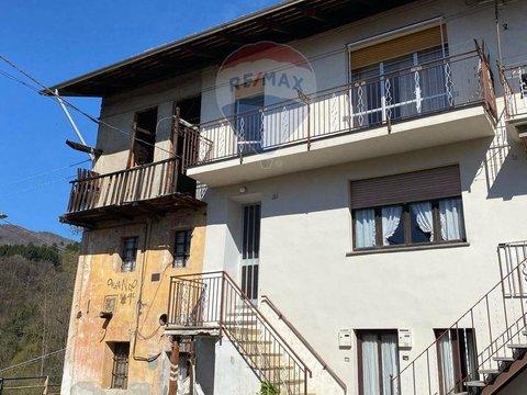 Villetta a schiera in Borgata Crolle, 12, Valdilana