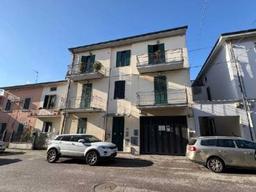 Quadrilocale in Via del Sabotino, 23, Maliseti - Narnali - Viaccia, Prato