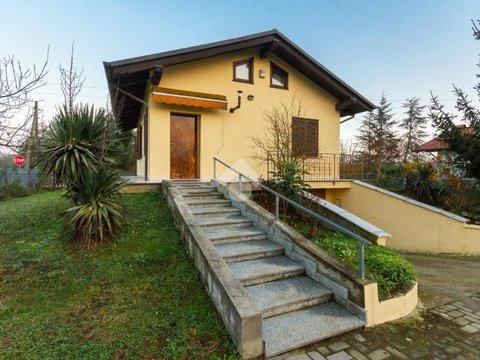 Villa in Via Giuseppe Mazzini, 14, Givoletto