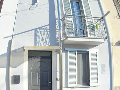 Casa indipendente in Via Altino, 6, Dorno