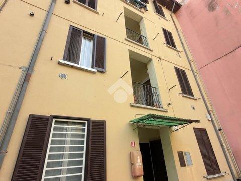 Bilocale in Via Francesco Lomonaco, 25, Stazione-Ticinello, Pavia