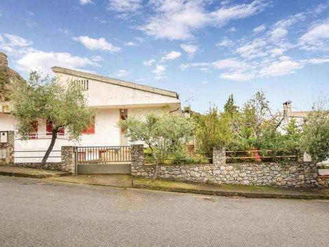 Villetta a schiera in Via Umberto Boccioni, 8, Praia a Mare