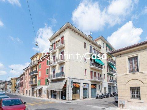 Quadrilocale in Vicolo Terrà, Veronetta, Verona