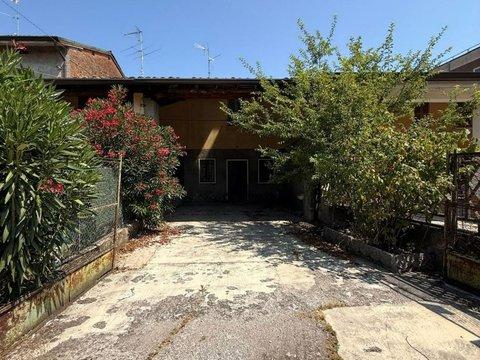 Casa rurale in Via Zaccaria s.n.c, Leno