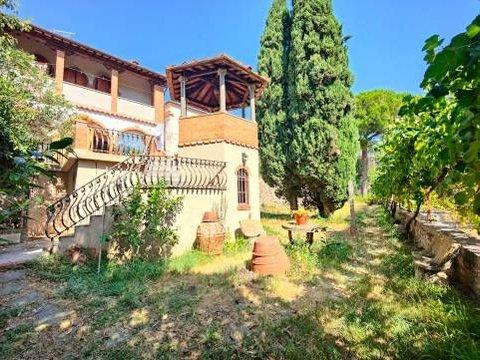Appartamento in Via Roma, 100, Calci