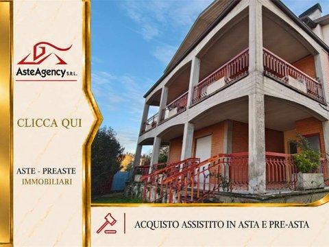 Quadrilocale in Via della Madonnuccia, 1, Centro, Marsciano