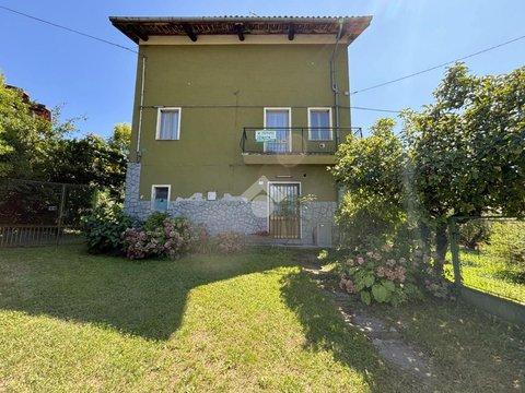 Villa in Via Generale Alberto, 2, Caravino