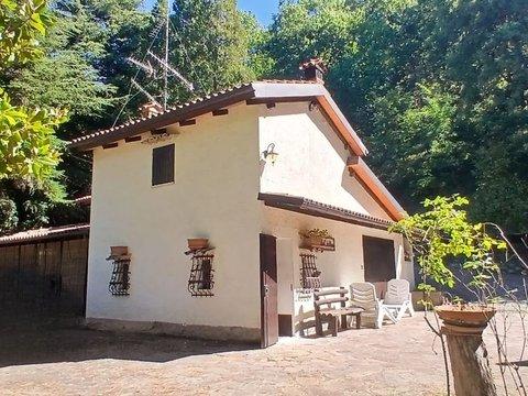 Casa indipendente in Via Grottone, 849, Guiglia