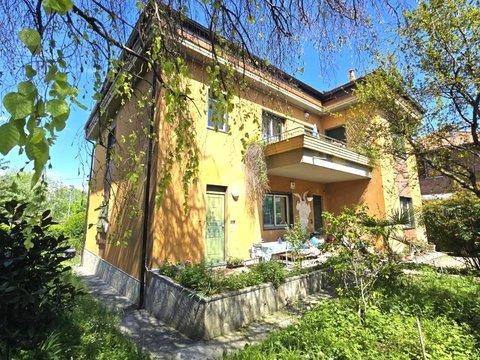 Casa indipendente in Via Torino, 8, San Mauro Torinese