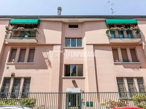 Trilocale in Via Gaetano Serrani, 6, Maggiolina - Villaggio dei Giornalisti, Milano