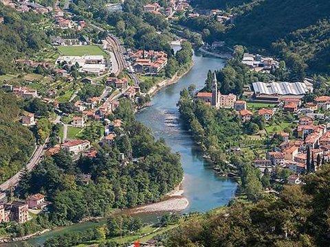 Bilocale in Via Benacchi, Valbrenta