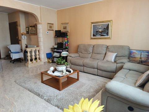 Quadrilocale in Viale Lazio, 80, Rozzano