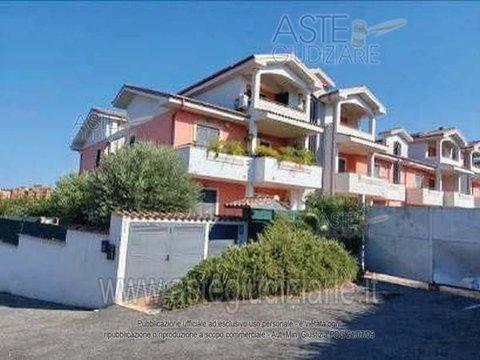 Bilocale in Via Carlo Tincani, 30, Massimina, Roma