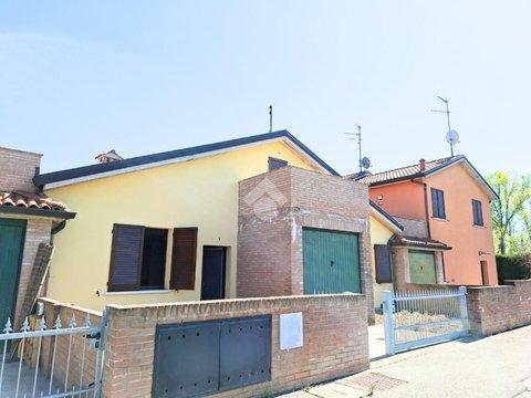 Villetta a schiera in Via Mario dè Sisti, 2, Pontelagoscuro - Barco, Ferrara