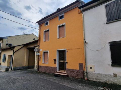 Casa indipendente in Via Mulino, 13, Solarolo Rainerio