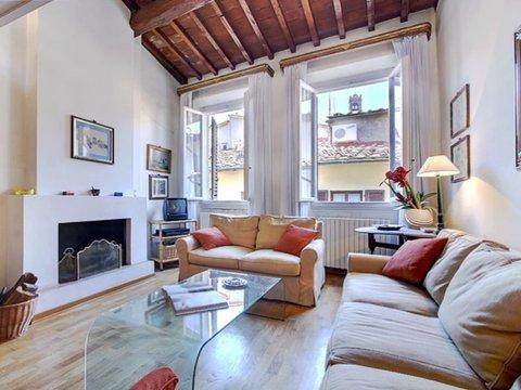 Appartamento su due piani in Piazza dei Peruzzi, s.n.c, Santa Croce, Firenze