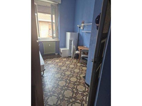 Monolocale in Via Vigone, 17, Cenisia, Torino