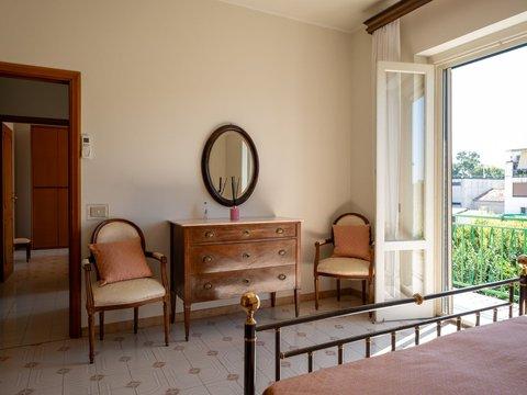 Appartamento in Via Caduti del Mare, 15, Locri