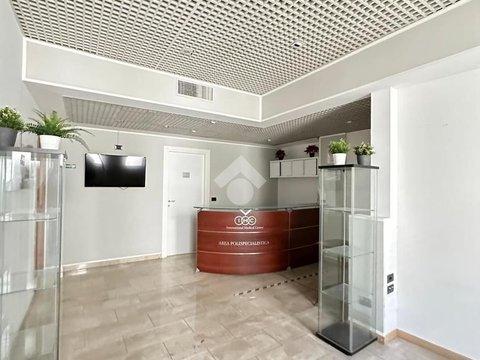Appartamento in Viale Piave, 6, Indipendenza - Regina Giovanna, Milano