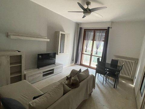 Bilocale in Viale L. Gandolfi, 9, Codogno