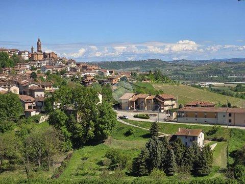Villetta bifamiliare in Via Monte Bertola, 1, Govone