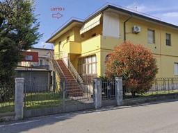 Trilocale in Via Fratelli Lechi, 2 D, Montirone