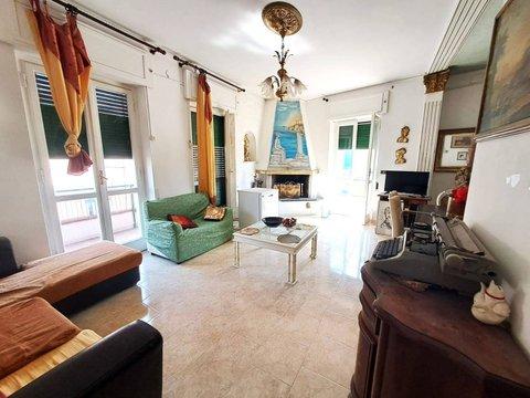 Appartamento in Ruga Alfio Maggiani, Marina di Carrara, Carrara
