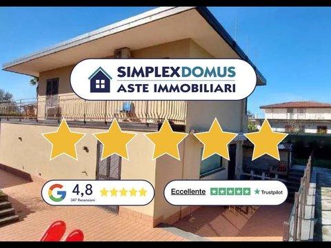Villa in Via Tubi, Aci Bonaccorsi