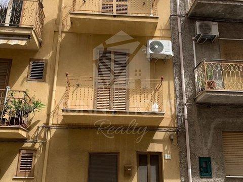 Appartamento in Via Libertà, 48, Lascari