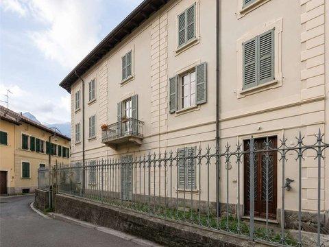 Bilocale in Via Capolino, 6, Acquate-Germanedo, Lecco